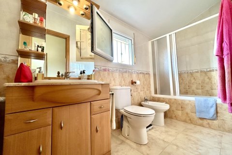 Продажа таухауса в Торре-де-ла-Орадада, Аликанте, Испания 3 спальни, 132м2 №190341 - фото 27