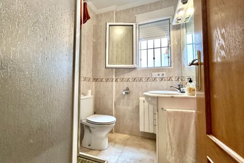 Продажа таухауса в Торре-де-ла-Орадада, Аликанте, Испания 3 спальни, 132м2 №190341 - фото 20