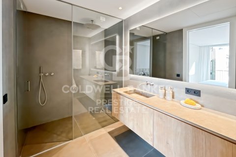 Huoneisto myytävänä Barcelona, Espanja, 2 makuuhuonetta, 144 m2 No. 160286 - kuva 15