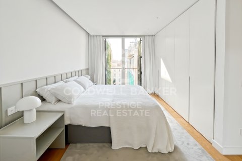 Huoneisto myytävänä Barcelona, Espanja, 2 makuuhuonetta, 144 m2 No. 160286 - kuva 12
