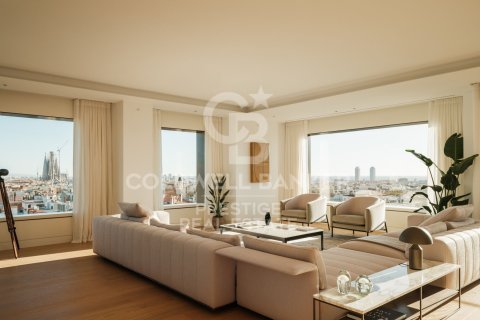 Продажа квартиры в Барселона, Испания 2 спальни, 292м2 №160285 - фото 4