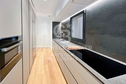Huoneisto myytävänä Barcelona, Espanja, 2 makuuhuonetta, 144 m2 No. 160287 - kuva 11