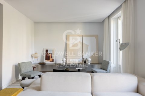 Huoneisto myytävänä Barcelona, Espanja, 2 makuuhuonetta, 144 m2 No. 160287 - kuva 29