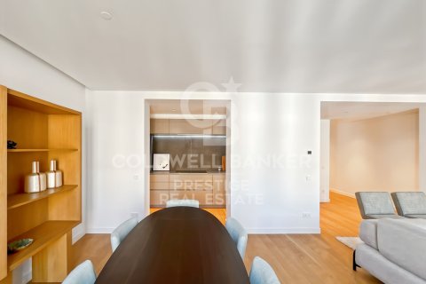 Huoneisto myytävänä Barcelona, Espanja, 2 makuuhuonetta, 144 m2 No. 160287 - kuva 4