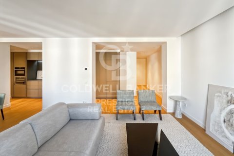 Huoneisto myytävänä Barcelona, Espanja, 2 makuuhuonetta, 144 m2 No. 160287 - kuva 6