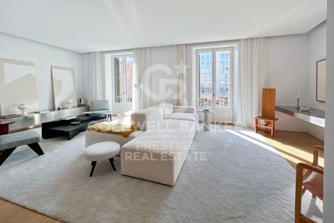 Huoneisto myytävänä Barcelona, Espanja, 2 makuuhuonetta, 144 m2 No. 160287 - kuva 25