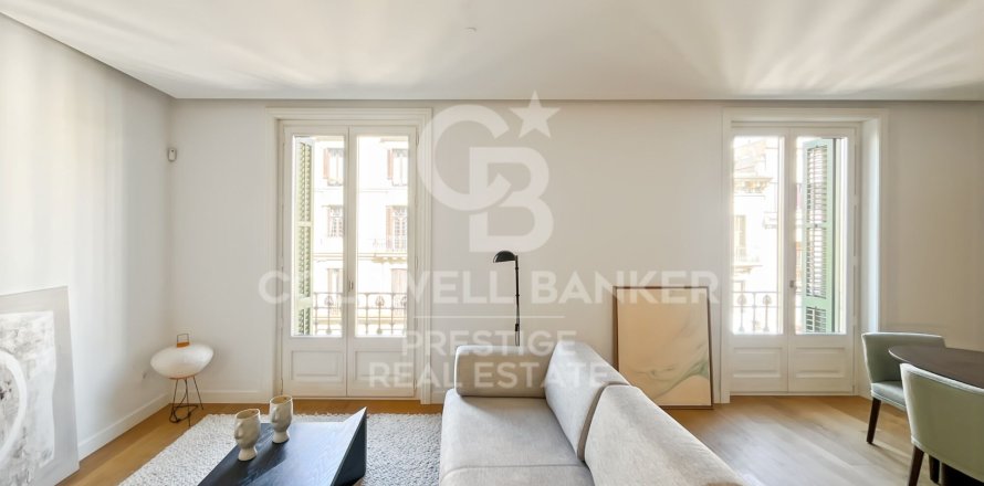 Huoneisto Barcelona, Espanja 2 makuuhuonetta, 144 m2 No. 160287