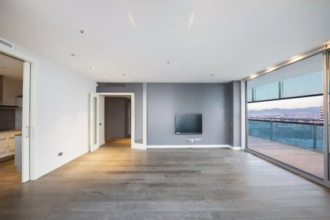 Huoneisto myytävänä Barcelona, Espanja, 3 makuuhuonetta, 120 m2 No. 166248 - kuva 21