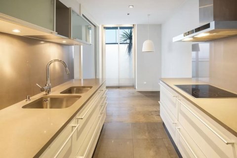 Huoneisto myytävänä Barcelona, Espanja, 3 makuuhuonetta, 120 m2 No. 166248 - kuva 25