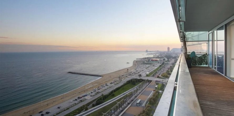 Huoneisto Barcelona, Espanja 3 makuuhuonetta, 120 m2 No. 166248