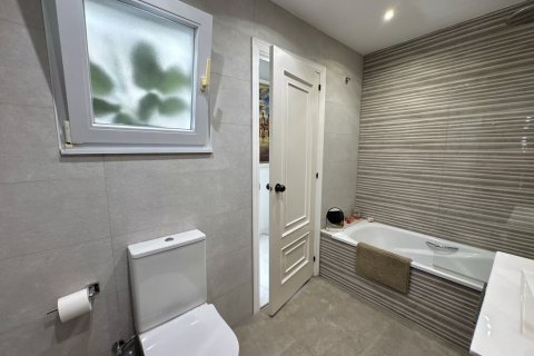 Huvila myytävänä Mar De Cristal, Murcia, Espanja, 4 makuuhuonetta, 170 m2 No. 166247 - kuva 30