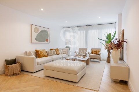 Продажа квартиры в Мадрид, Испания 3 спальни, 200м2 №157319 - фото 3