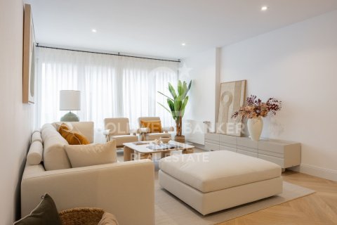 Продажа квартиры в Мадрид, Испания 3 спальни, 200м2 №157319 - фото 4