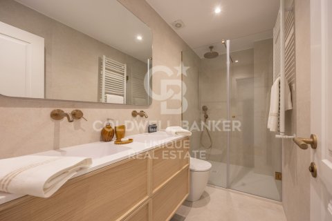 Продажа квартиры в Мадрид, Испания 3 спальни, 200м2 №157319 - фото 16