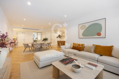 Apartment à vendre à Madrid, Espagne, 3 chambres, 200 m2 No. 157319 - photo 5