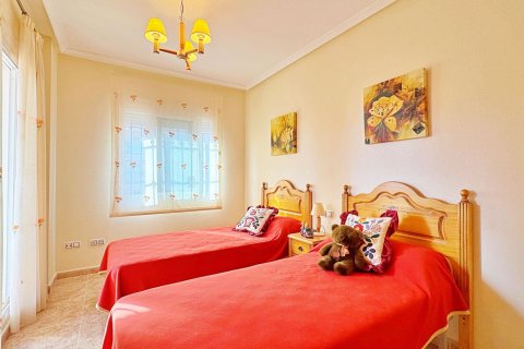 Tvåvåningslägenhet till salu i Villamartin, Alicante, Spanien 3 sovrum, 98 kvm. Nr. 154513 - foto 23