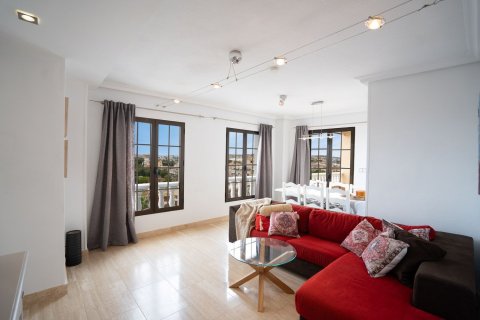 Продажа квартиры в Пунта Прима, Аликанте, Испания 3 спальни, 93м2 №154509 - фото 4