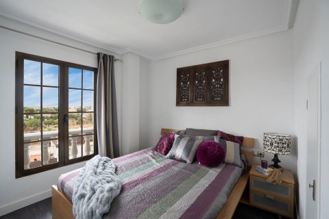 Продажа квартиры в Пунта Прима, Аликанте, Испания 3 спальни, 93м2 №154509 - фото 17