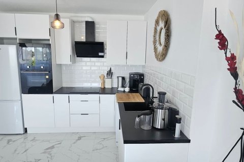 Продажа квартиры в Пунта Прима, Аликанте, Испания 3 спальни, 95м2 №154510 - фото 13