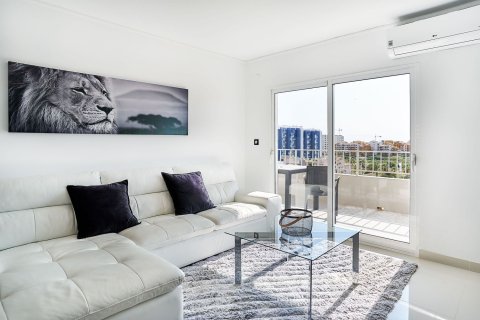 Продажа квартиры в Пунта Прима, Аликанте, Испания 3 спальни, 88м2 №154511 - фото 3