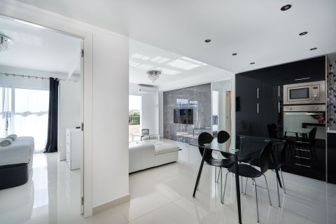 Продажа квартиры в Пунта Прима, Аликанте, Испания 3 спальни, 88м2 №154511 - фото 7