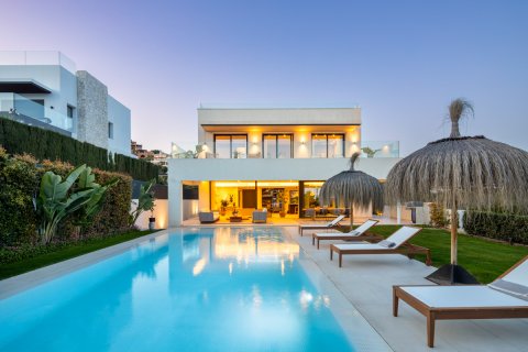 Villa till salu Marbella, Malaga, Spanien 5 sovrum, 404 kvm. Nr. 135974 - foto 20