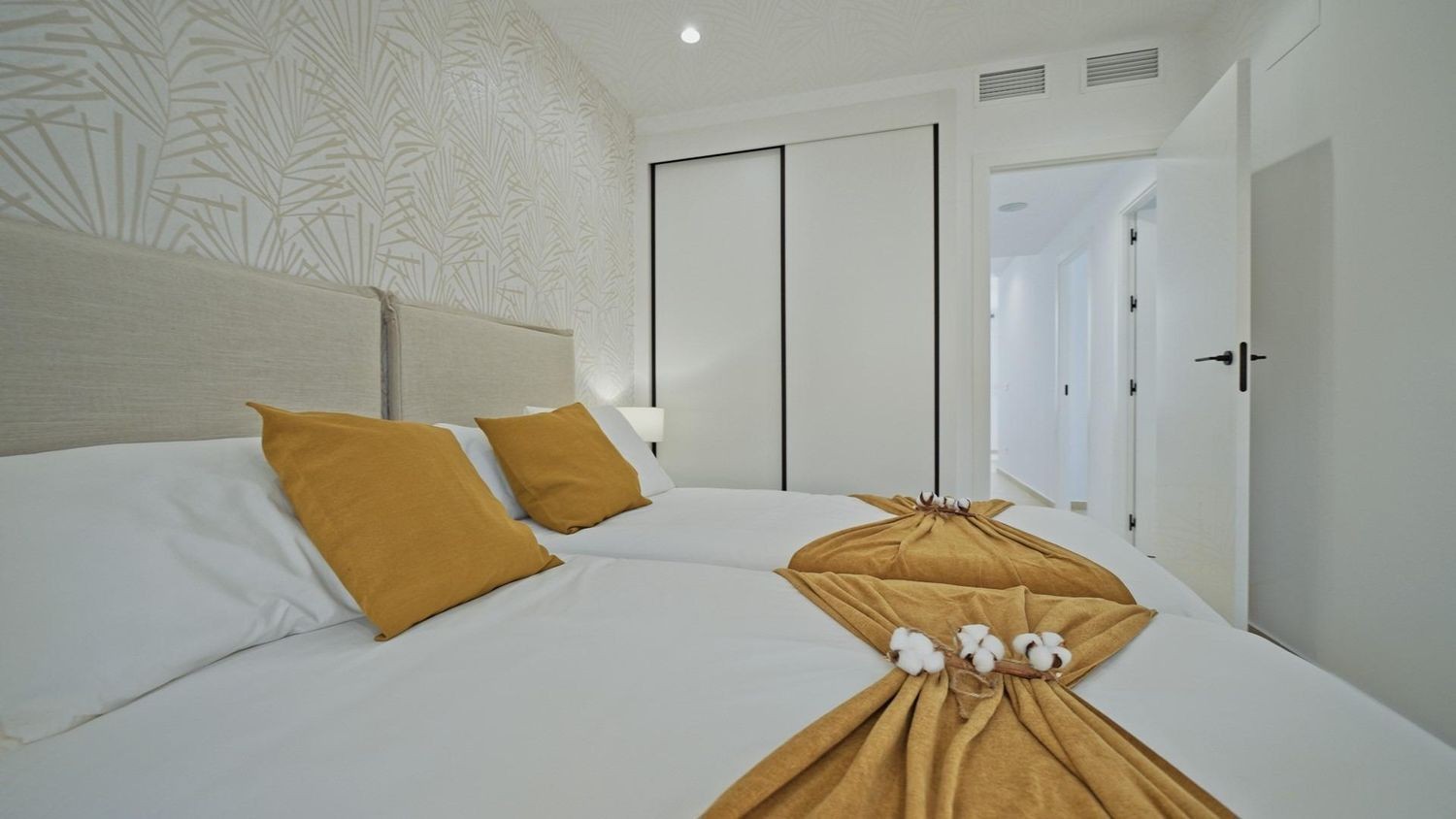 Villa in Benidorm, Alicante, Spain 3 bedrooms, 94 sq.m. No. 72076
