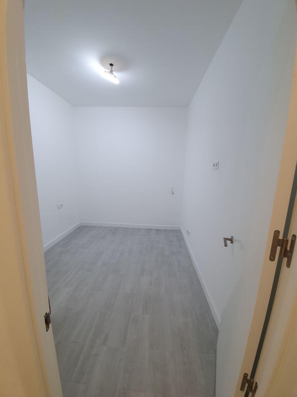 Oficina en Alicante, España 102 m2 No. 182789