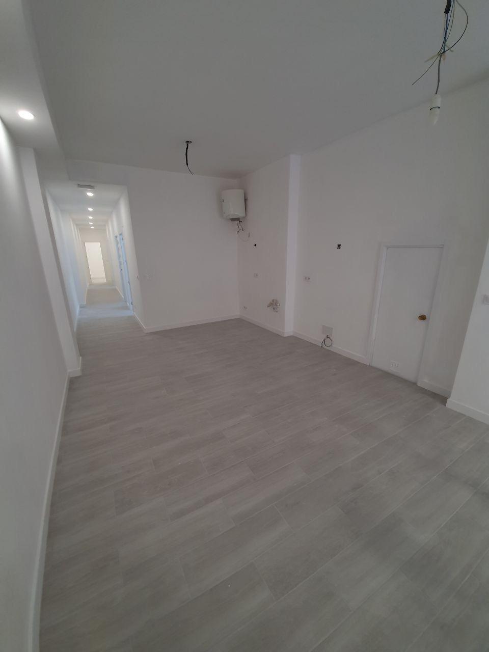 Oficina en Alicante, España 102 m2 No. 182789