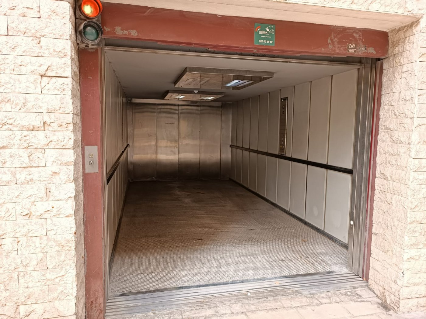 Garage in Alicante, Spain 12 sq.m. No. 182785