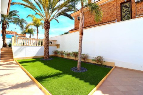 Villa for sale Dehesa De Campoamor, Alicante, Spain 5 bedrooms, 250 sq.m. No. 119159 - photo 12