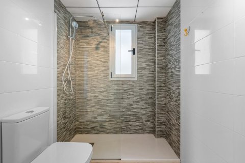 Apartamento en venta en Alicante, España 2 dormitorios, 65 m2 No. 183747 - foto 15