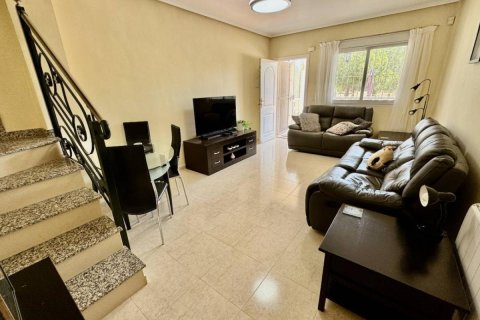 Продажа виллы в Сьюдад Кесада, Аликанте, Испания 2 спальни, 82м2 №183745 - фото 9