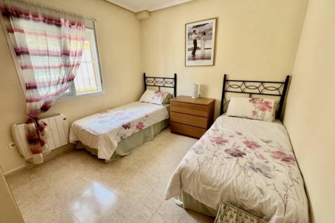 Продажа виллы в Сьюдад Кесада, Аликанте, Испания 2 спальни, 82м2 №183745 - фото 11