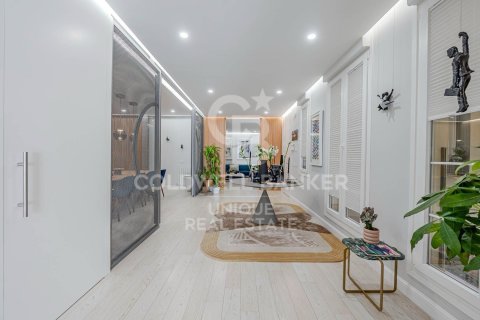 Huoneisto myytävänä Madrid, Espanja, 3 makuuhuonetta, 284 m2 No. 158449 - kuva 12