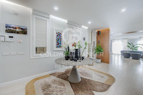 Продажа квартиры в Мадрид, Испания 3 спальни, 284м2 №158449 - фото 8