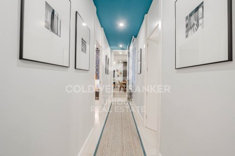 Huoneisto myytävänä Madrid, Espanja, 3 makuuhuonetta, 284 m2 No. 158449 - kuva 22