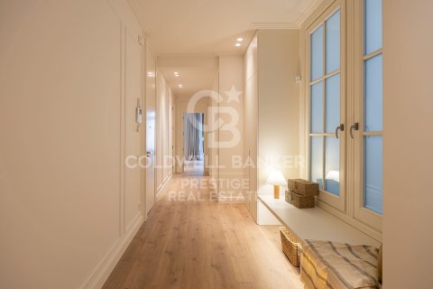 Dzīvoklis pārdošanā Barcelona, Spānijā 3 istabas, 187 m2 Nr. 158445 - attēls 28