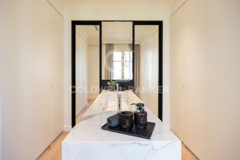 Dzīvoklis pārdošanā Barcelona, Spānijā 3 istabas, 187 m2 Nr. 158445 - attēls 20