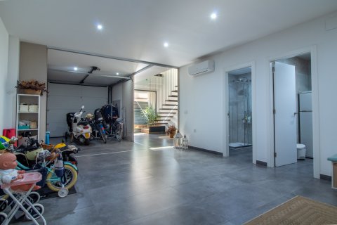 Casa adosada en venta en Puerto De Sagunto, València, España 3 dormitorios, 193 m2 No. 149679 - foto 23