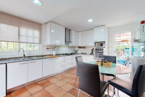 Villa en venta en Paterna, València, España 6 dormitorios, 212 m2 No. 149677 - foto 21