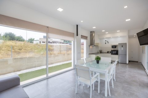 Casa adosada en venta en Montroy, València, España 3 dormitorios, 84 m2 No. 149678 - foto 4