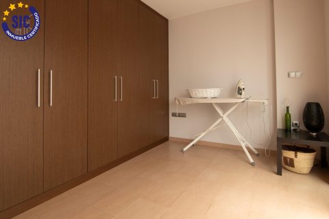 Casa adosada en venta en La Vall d'Uixó, Castellón, España 4 dormitorios, 330 m2 No. 149675 - foto 17