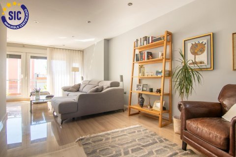 Casa adosada en venta en La Vall d'Uixó, Castellón, España 4 dormitorios, 330 m2 No. 149675 - foto 3