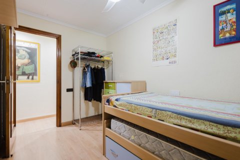 Apartament w Torrevieja, Alicante, Hiszpania 3 sypialnie, 92 mkw. nr 163148 – zdjęcie 17