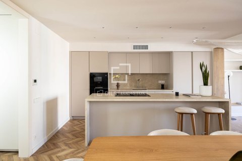 Apartamento en venta en Barcelona, España 3 dormitorios, 162 m2 No. 150613 - foto 8