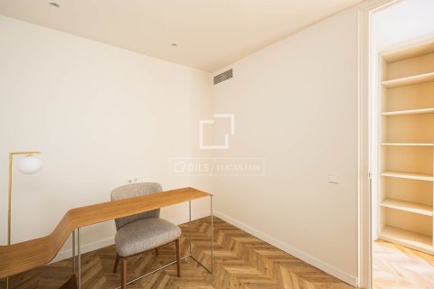 Apartamento en venta en Barcelona, España 3 dormitorios, 162 m2 No. 150613 - foto 27