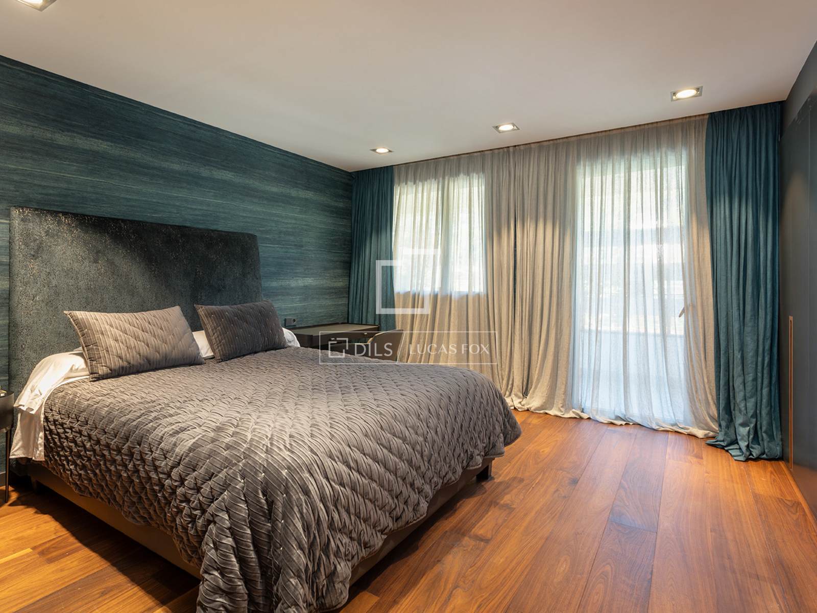 Apartment in Barcelona, Spain 2 bedrooms, 115 sq.m. No. 150612
