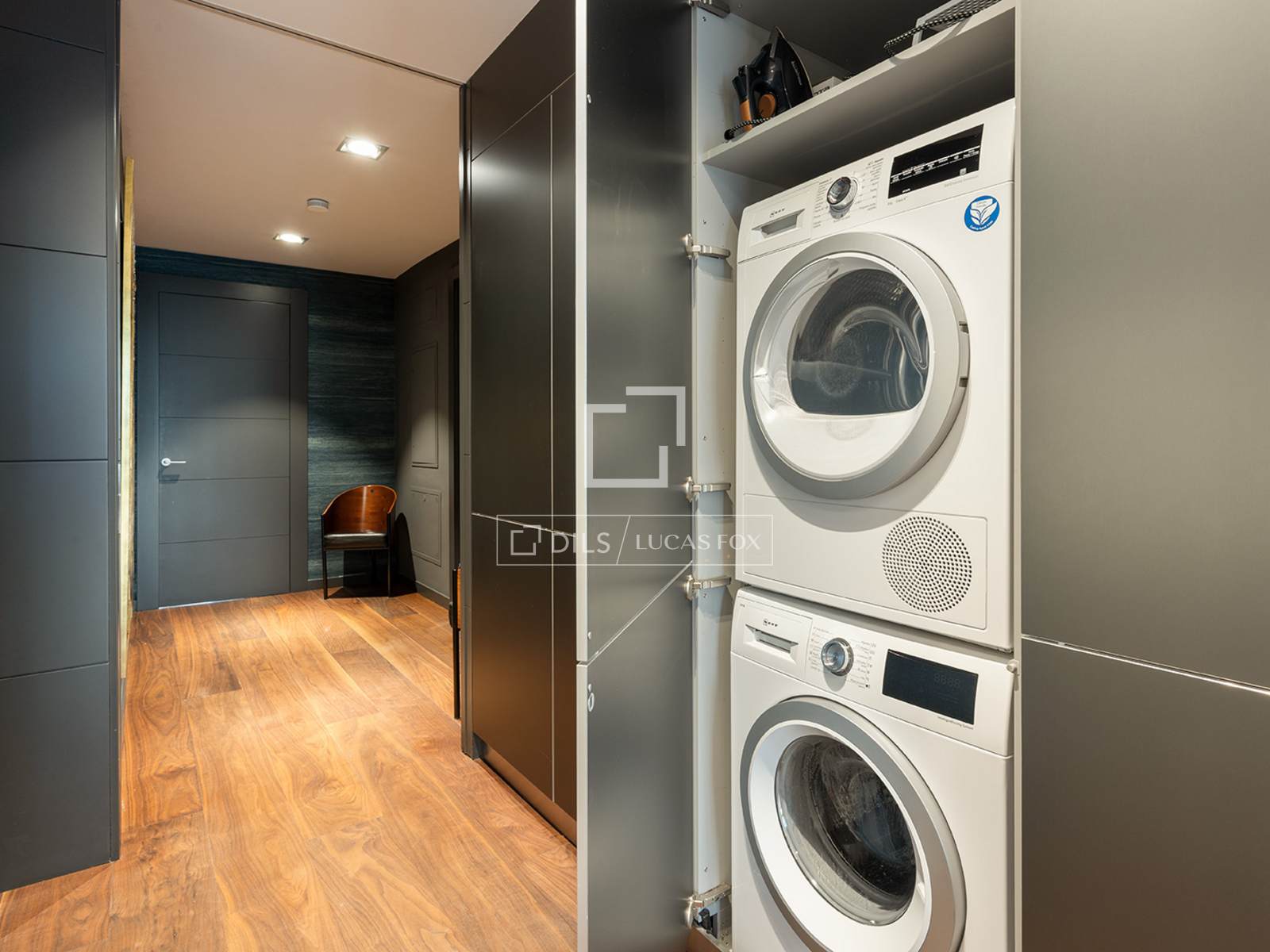 Apartment in Barcelona, Spain 2 bedrooms, 115 sq.m. No. 150612
