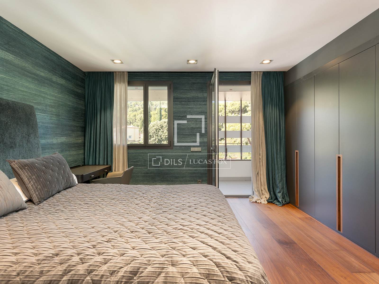 Apartment in Barcelona, Spain 2 bedrooms, 115 sq.m. No. 150612